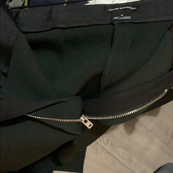Never worn black fitted pants from Club Monaco - Picture 5 of 5
